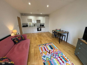 Modern 1bed Flat - Contractors Welcome & Fast Wifi
